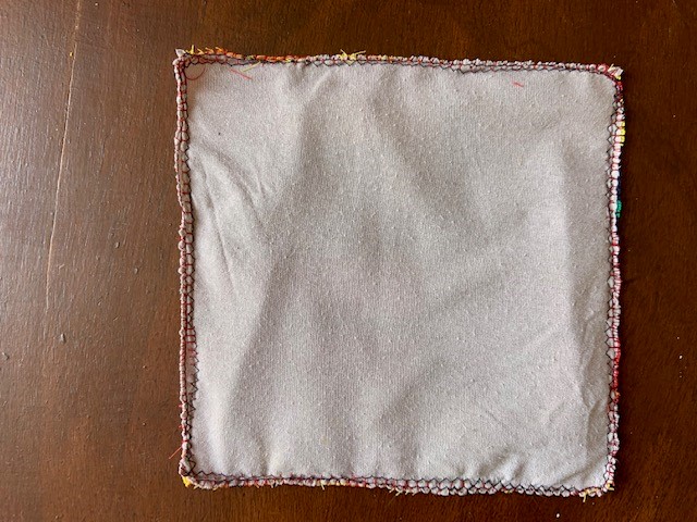 Tissu cousu aux 4 bords