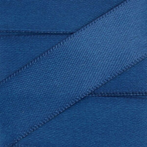 Ruban satin bleu