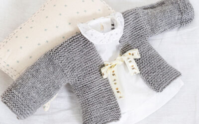 Tricoter un gilet jersey et point mousse pour enfant