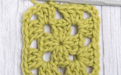 Comment assembler deux carrés granny au crochet ?