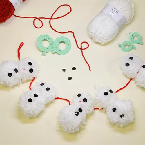 Réaliser une guirlande de bonhommes de neige pour noel