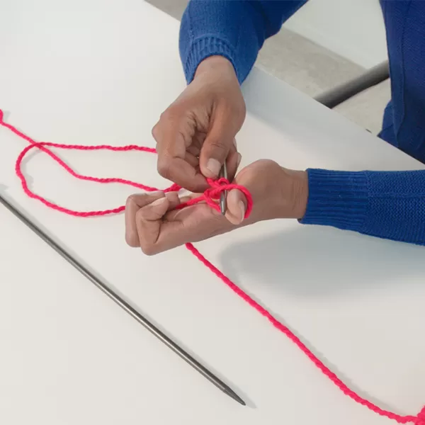 Tuto comment monter une maille - Etape 4 - Prima Mercerie Tuto comment monter une maille - Etape 4