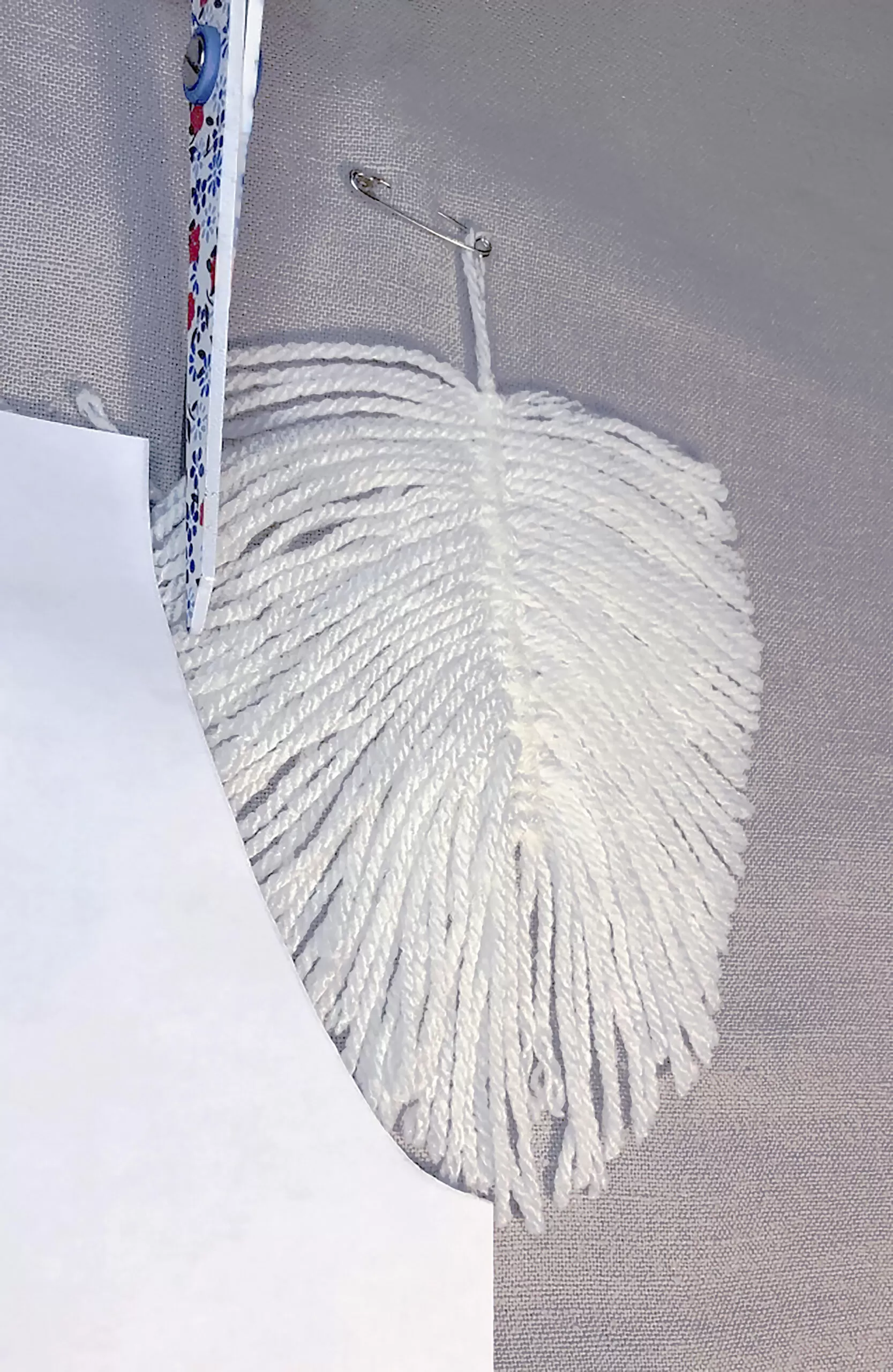 Tuto plume en laine étape 11 Tuto plume en laine étape 11