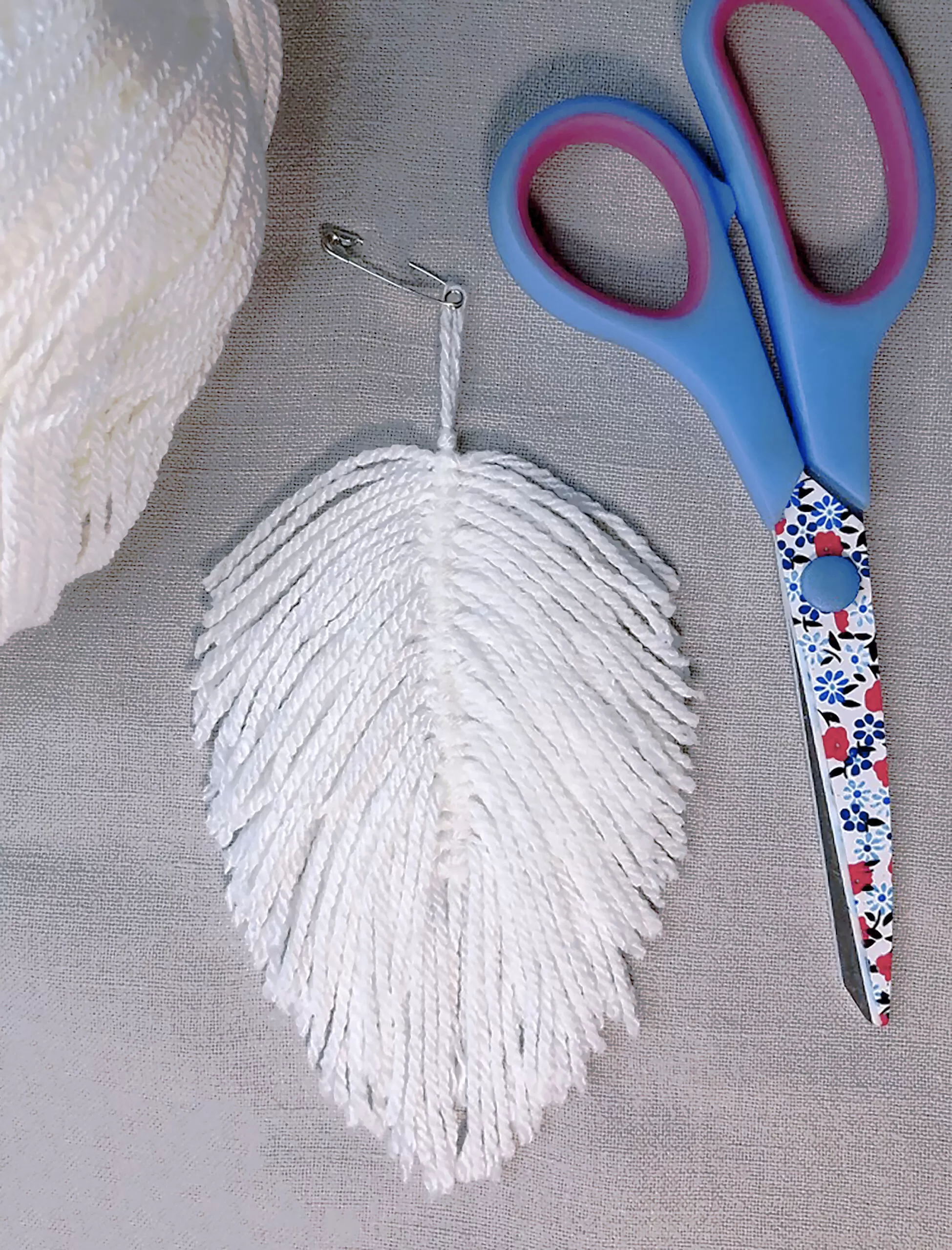 Tuto plume en laine étape 12 Tuto plume en laine étape 12