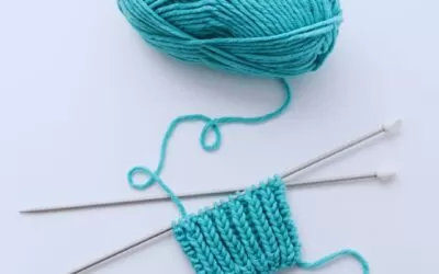 Comment rabattre une maille en tricot ?